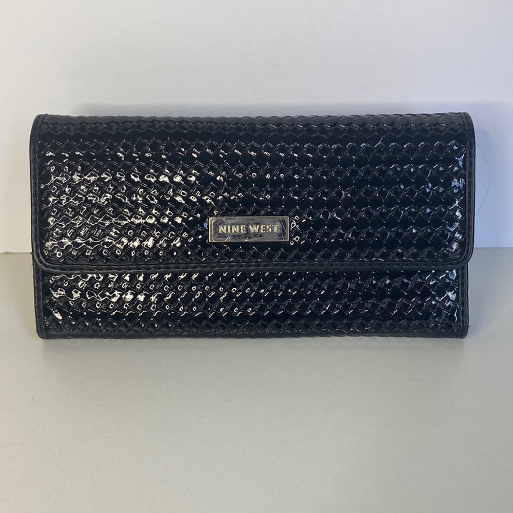 NIne West tri-fold wallet textured black